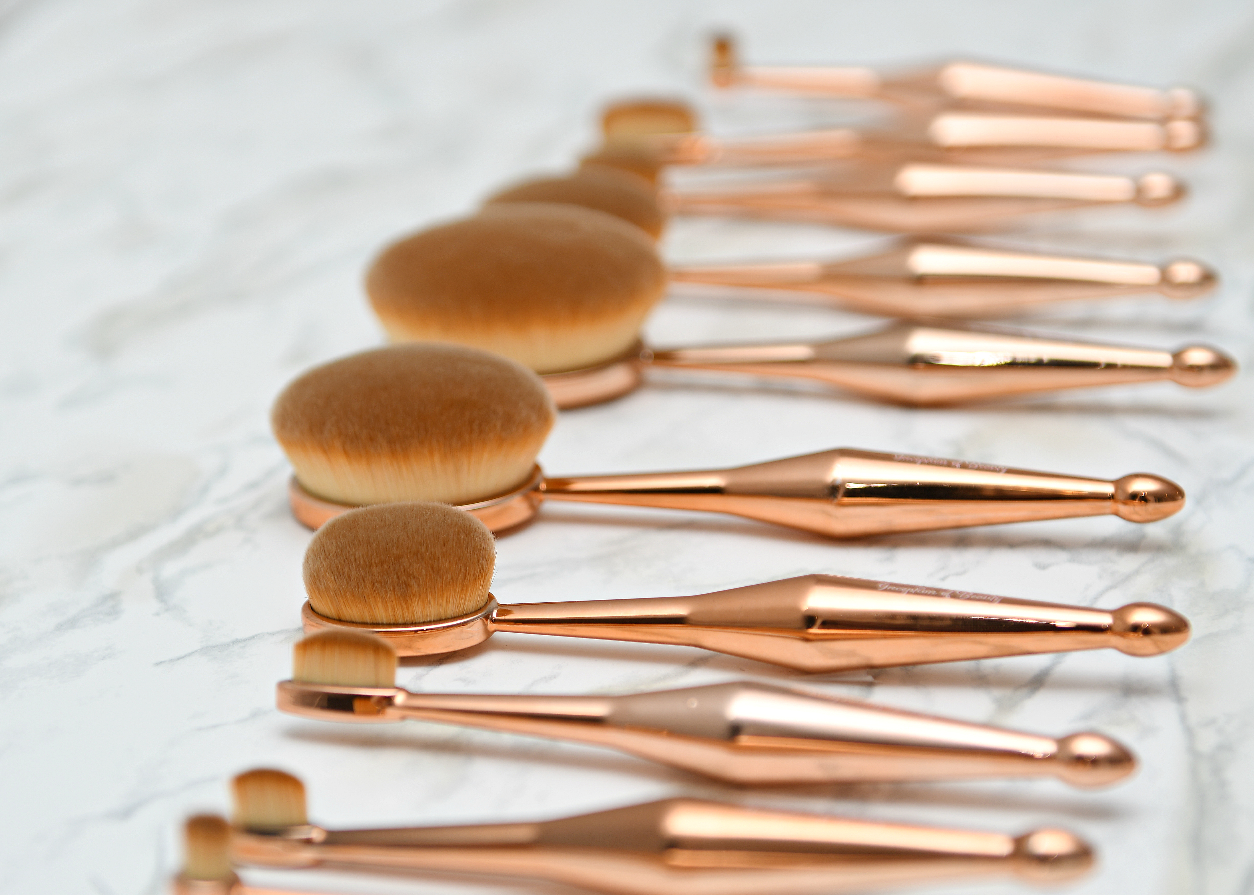 Gold Oval Makeup Rose Gold Oval Makeup Brushes | Buy Oval Brush Rose Gold