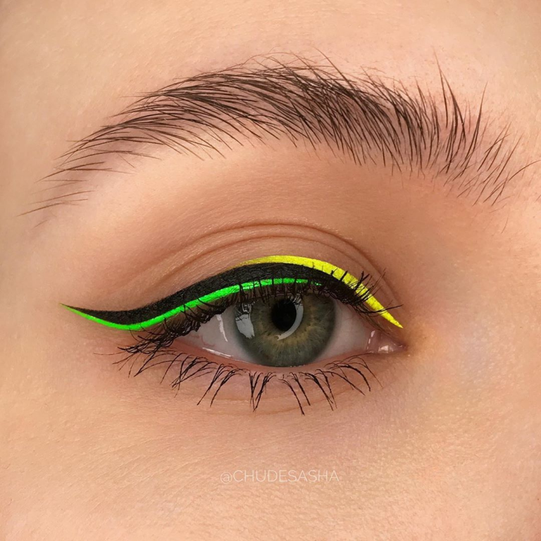 The 5 Fall 2022 Makeup Trends We Are Most Excited About